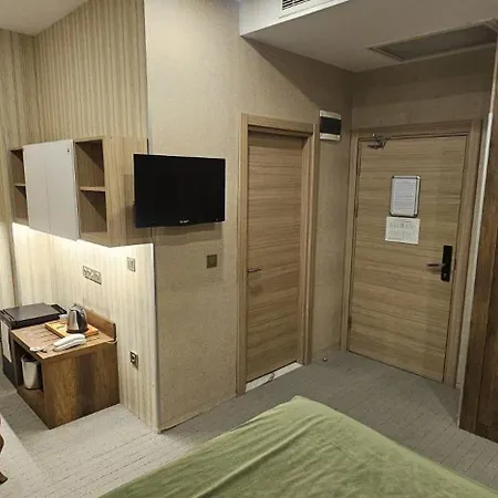 Mardy Ataturk Airport 3*