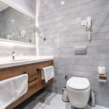 Mardy Ataturk Airport 3*