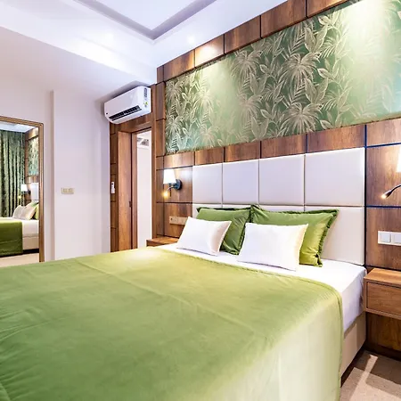 Mardy Ataturk Airport 3*